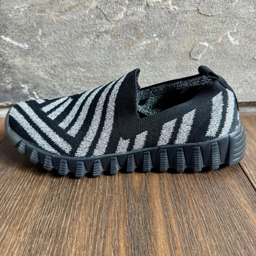 Bernie Mev Womens Peppa Knit Slip On Comfort Shoes EU 37 US 6 Black Silver Vegan - Picture 4 of 11
